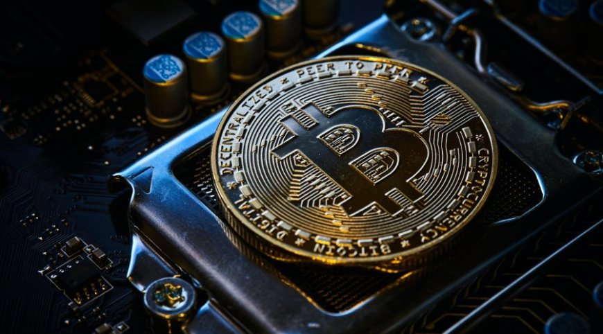 Bitcoin Mining Booms in Energy Usage While Fees HitRecord Lows—Is the Model Sustainable?